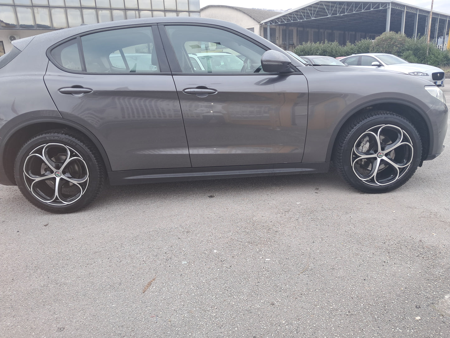 Alfa romeo stelvio