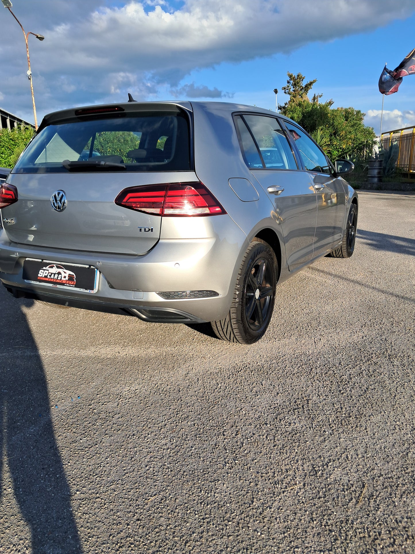 VOLKSWAGEN GOLF 7.5