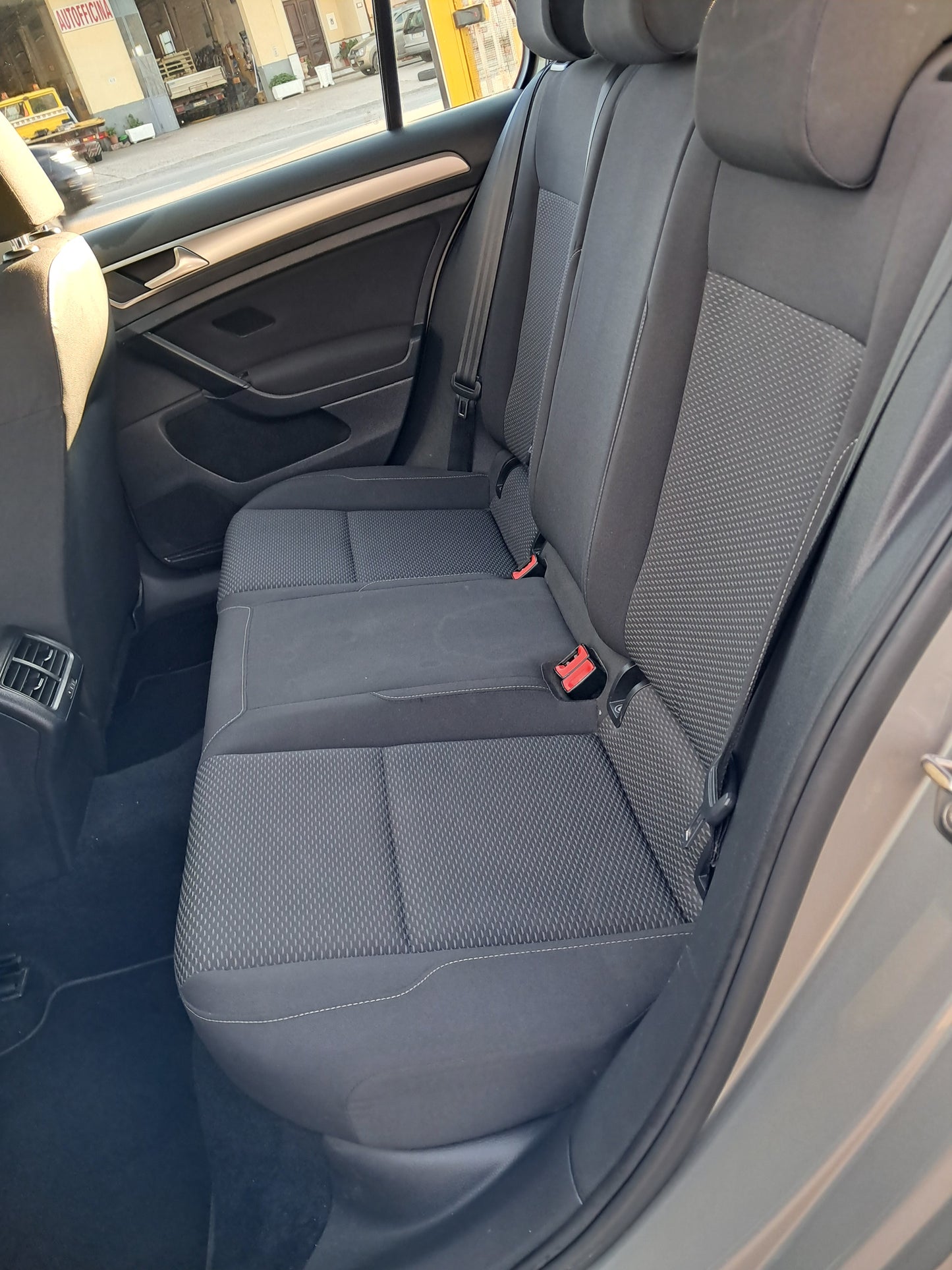 VOLKSWAGEN GOLF 7.5