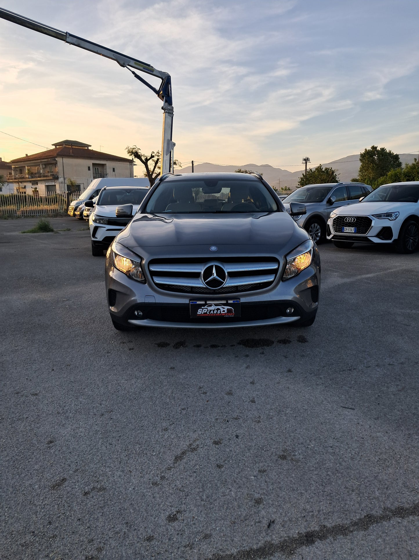 MERCEDES BENZ GLA
