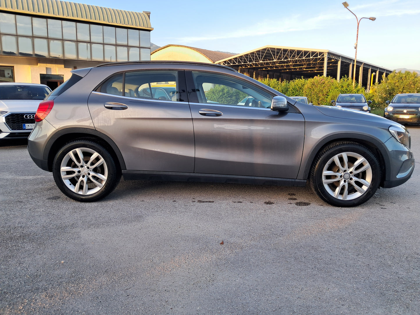MERCEDES BENZ GLA