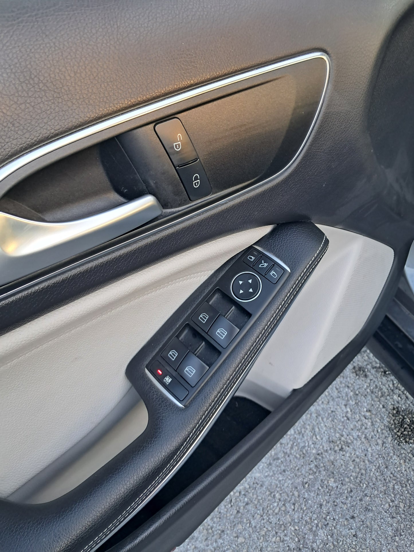 MERCEDES BENZ GLA