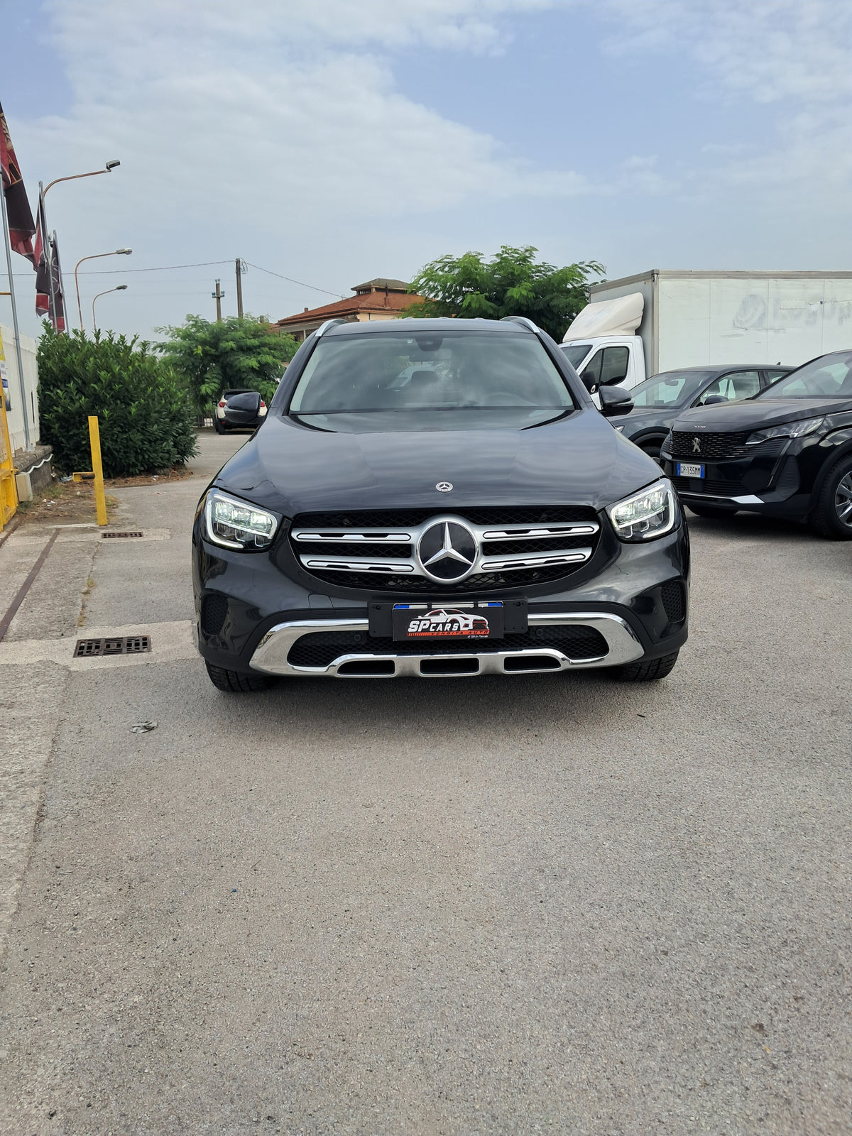 MERCEDES GLC