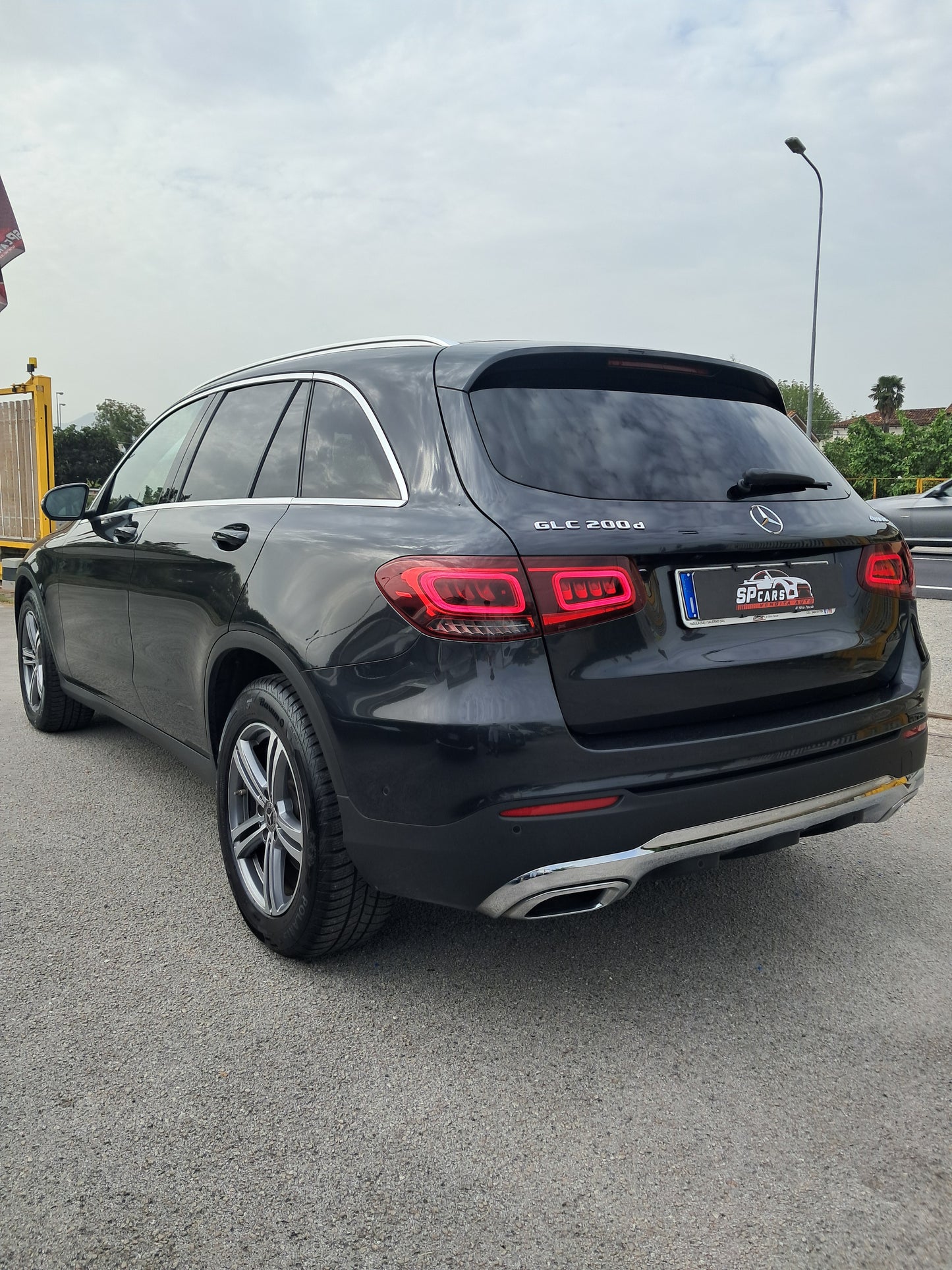 MERCEDES GLC
