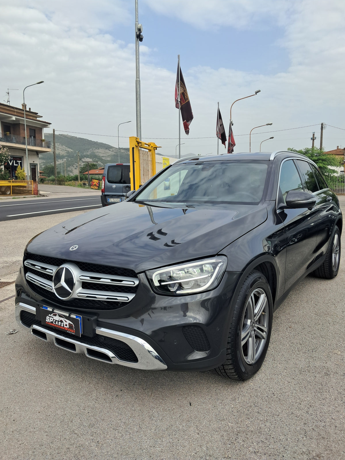 MERCEDES GLC