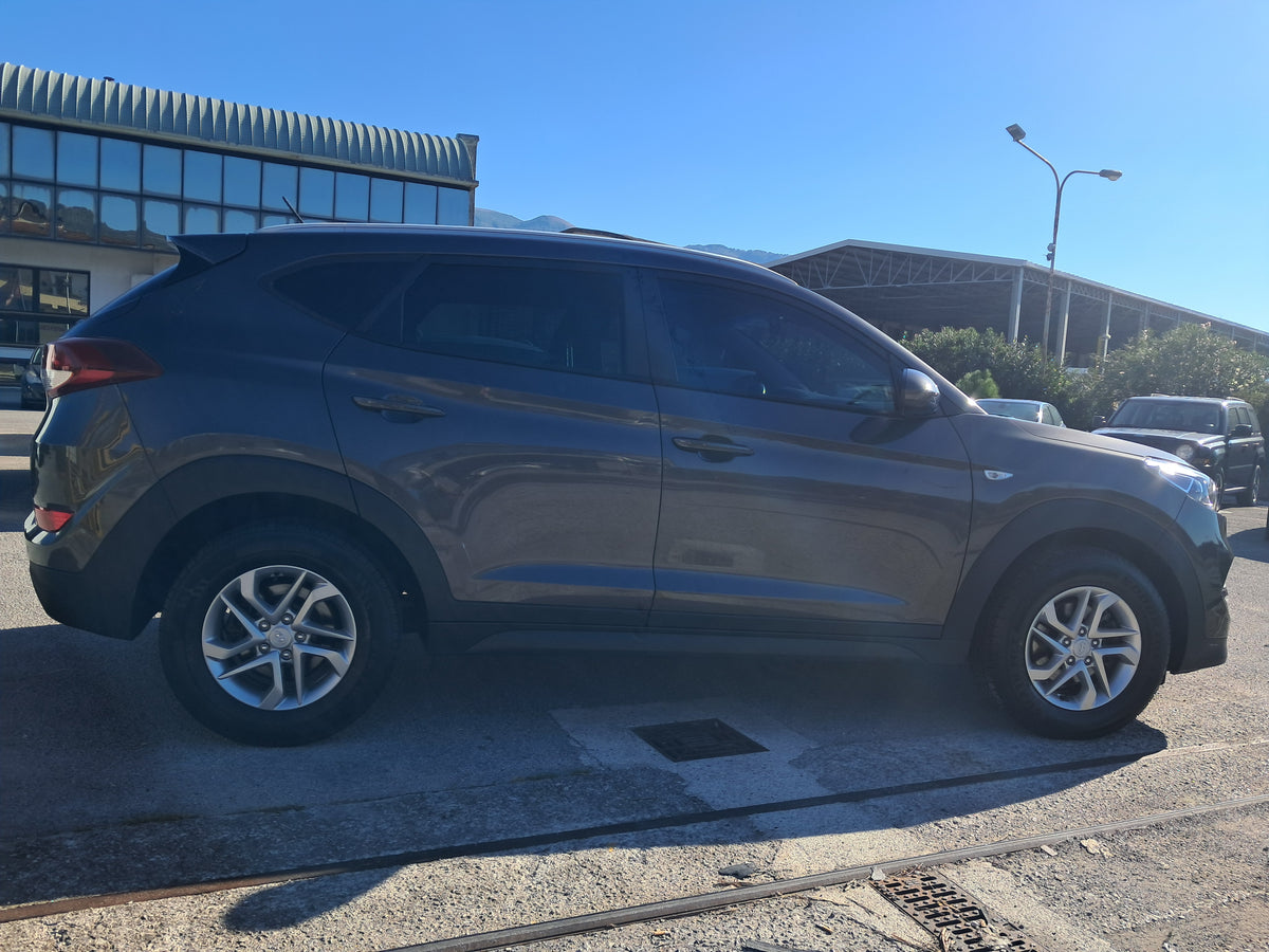 HYUNDAI TUCSON