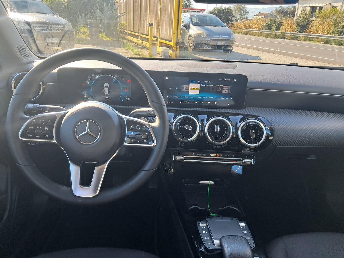 MERCEDES BENZ CLA