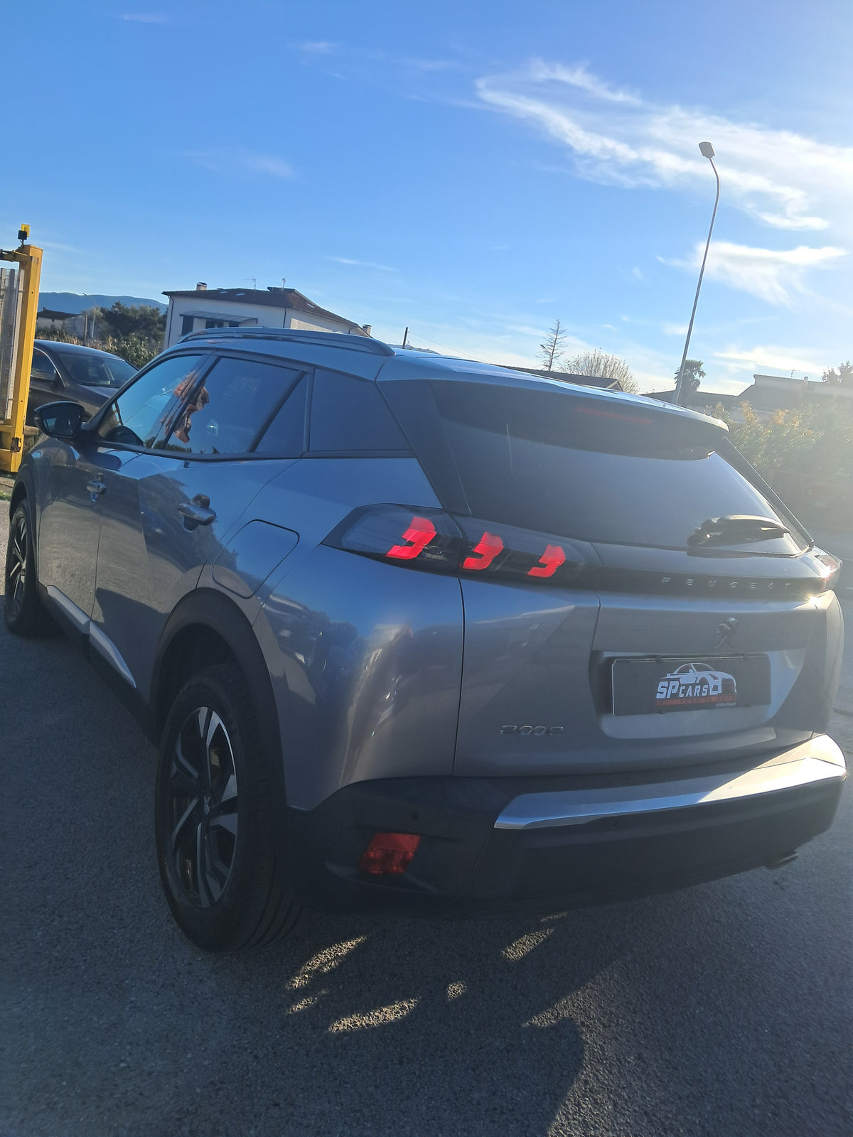 PEUGEOT 2008