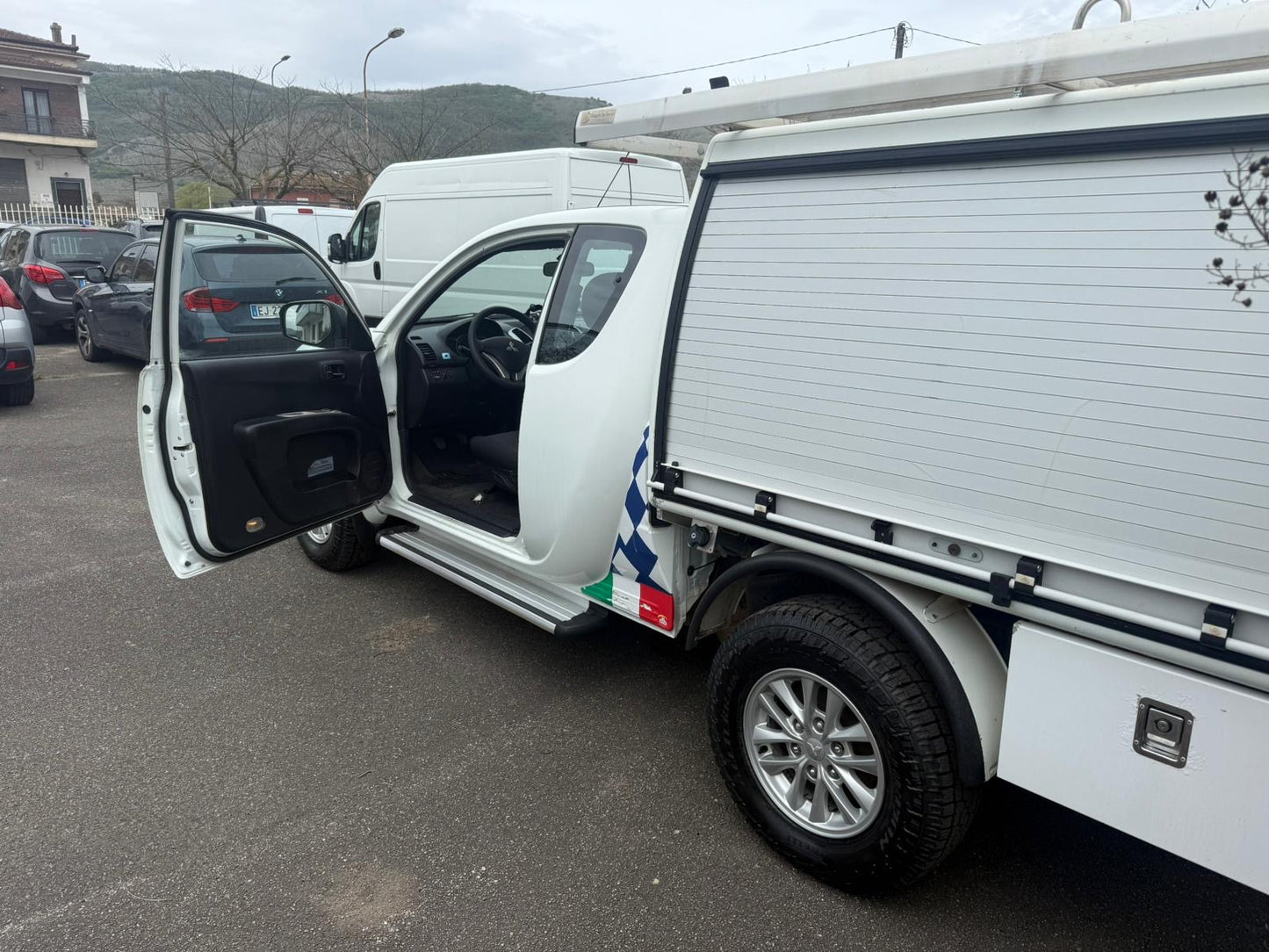 Mitsubishi L200