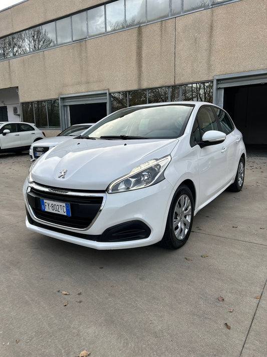 Peugeot 208 Feline