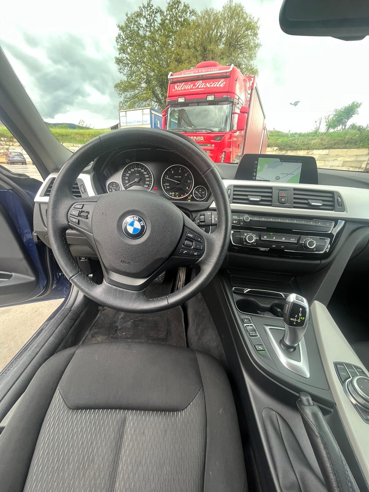 BMW 320D X-drive