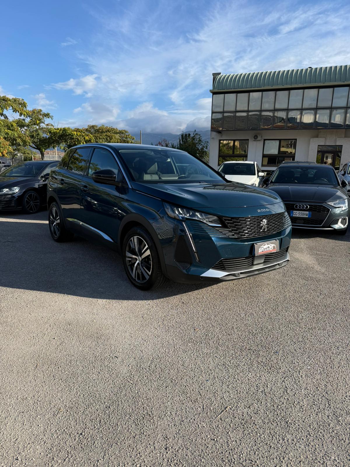 PEUGEOT 3008