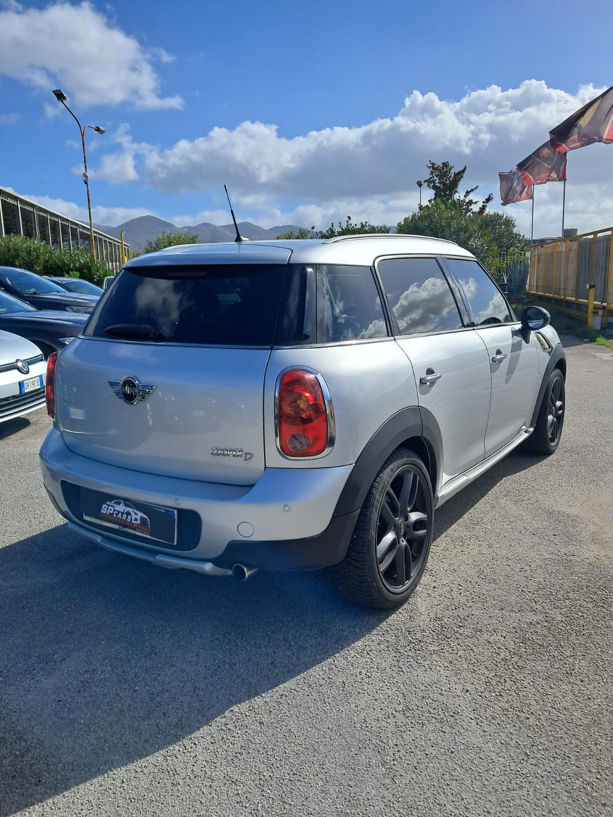 MINI COUNTRYMAN